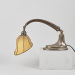 704319 Bokhyllelampa